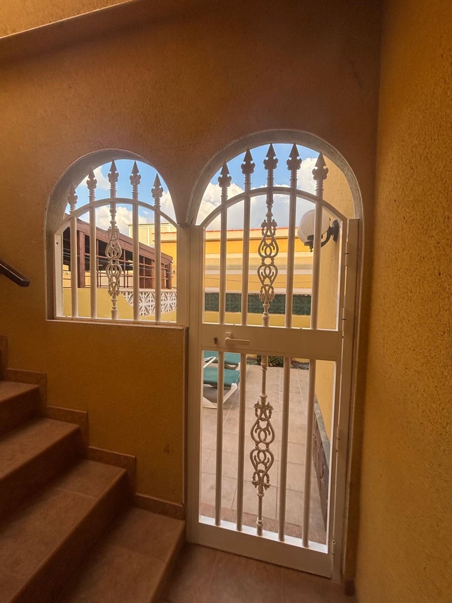 2 quarto Bungalow para venda em Caleta de Fuste com piscina - 199 000 € (Ref: 9406964)