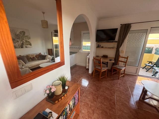 2 soveværelse Bungalow til salg i Caleta de Fuste, Antigua med swimmingpool - € 199.000 (Ref: 9406964)