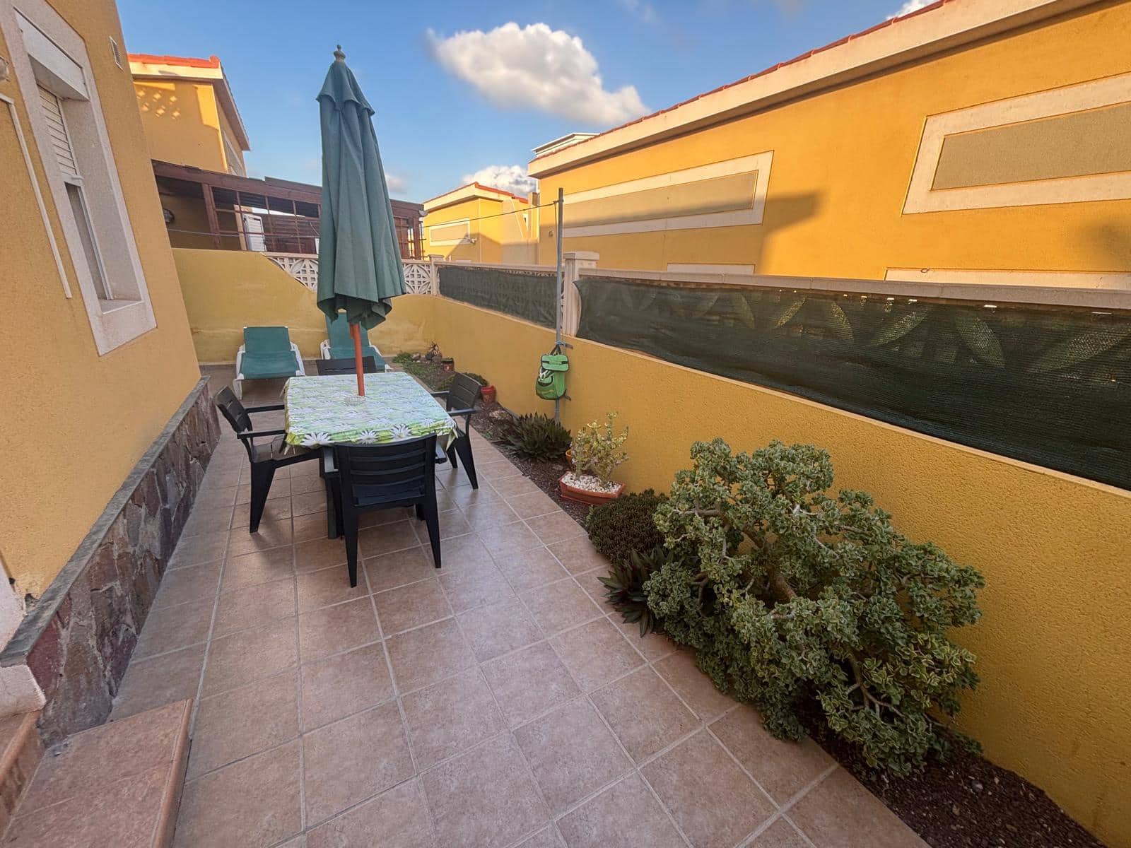 2 quarto Bungalow para venda em Caleta de Fuste com piscina - 199 000 € (Ref: 9406964)