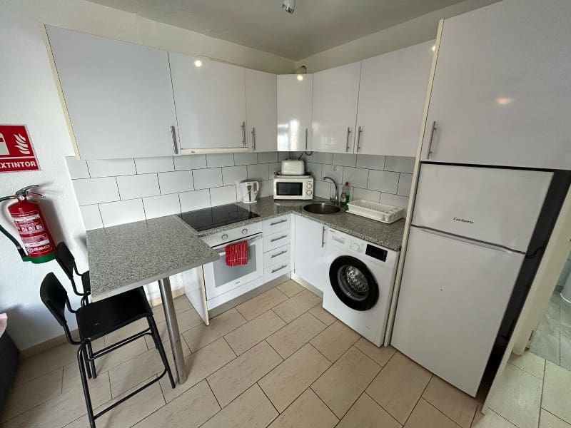 1 bedroom Apartment for sale in Caleta de Fuste with pool - € 149,000 (Ref: 9462903)