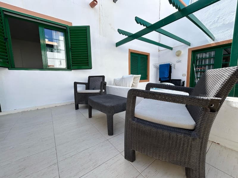 1 bedroom Apartment for sale in Caleta de Fuste with pool - € 149,000 (Ref: 9462903)