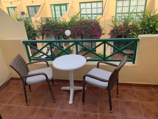 1 chambre Appartement à vendre à Caleta de Fuste, Antigua avec piscine - 179 000 € (Ref: 9490079)