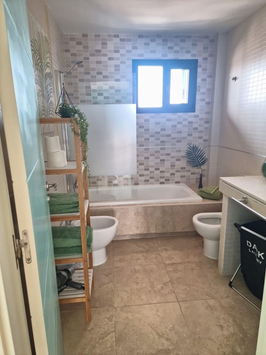 4 soveværelse Byhus til salg i Caleta de Fuste med swimmingpool - € 325.000 (Ref: 9532769)