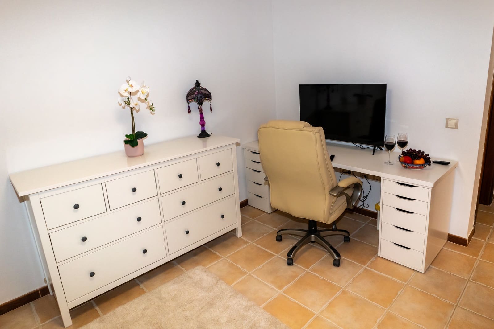 5 makuuhuone Huvila myytävänä paikassa Caleta de Fuste mukana uima-altaan 
autotalli - 429 000 € (Ref: 9547217)