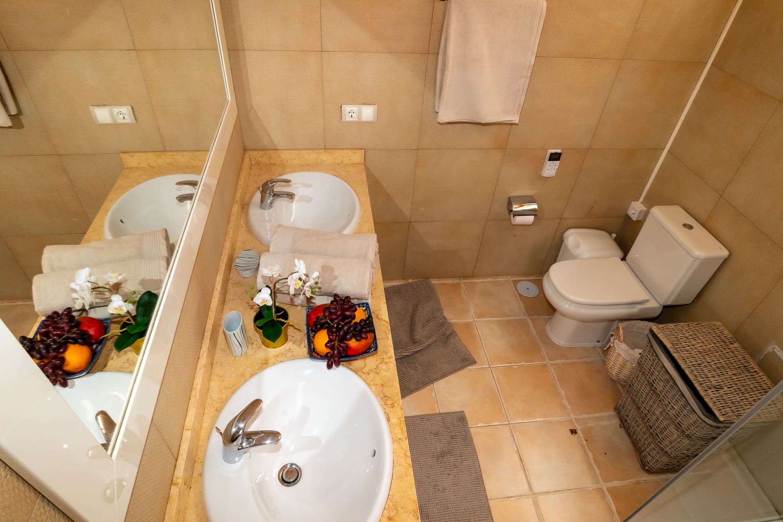 5 makuuhuone Huvila myytävänä paikassa Caleta de Fuste mukana uima-altaan 
autotalli - 429 000 € (Ref: 9547217)