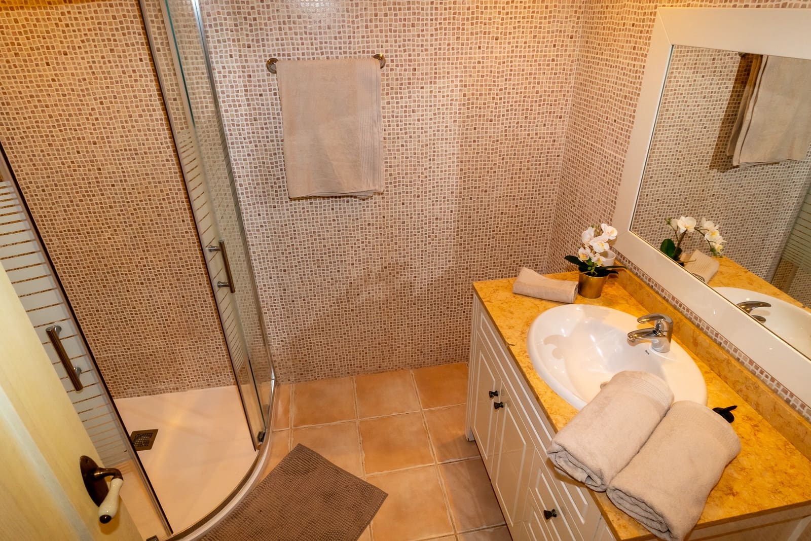 5 makuuhuone Huvila myytävänä paikassa Caleta de Fuste mukana uima-altaan 
autotalli - 429 000 € (Ref: 9547217)