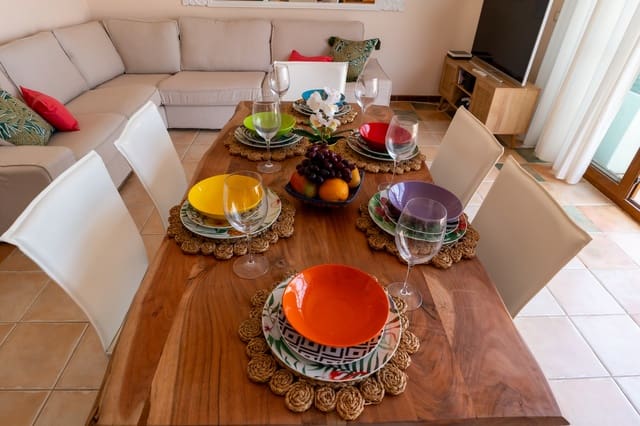 5 makuuhuone Huvila myytävänä paikassa Caleta de Fuste, Antigua mukana uima-altaan 
autotalli - 429 000 € (Ref: 9547217)