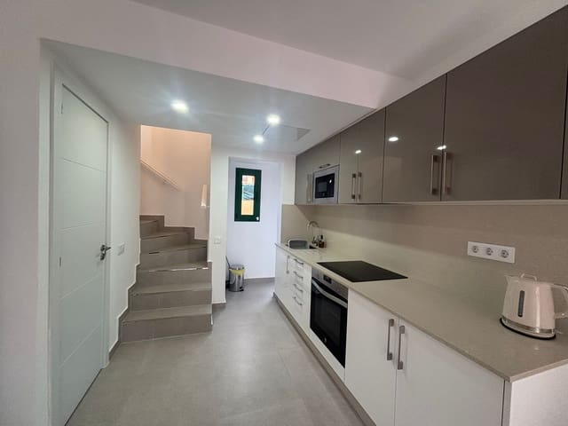 1 soverom Leilighet til salgs i Caleta de Fuste, Antigua med svømmebasseng - € 194 000 (Ref: 9566696)