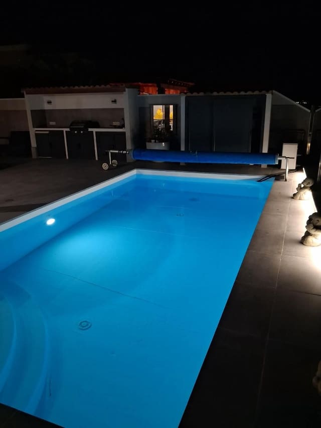 4 slaapkamer Villa te koop in Caleta de Fuste met zwembad - € 575.000 (Ref: 9571878)