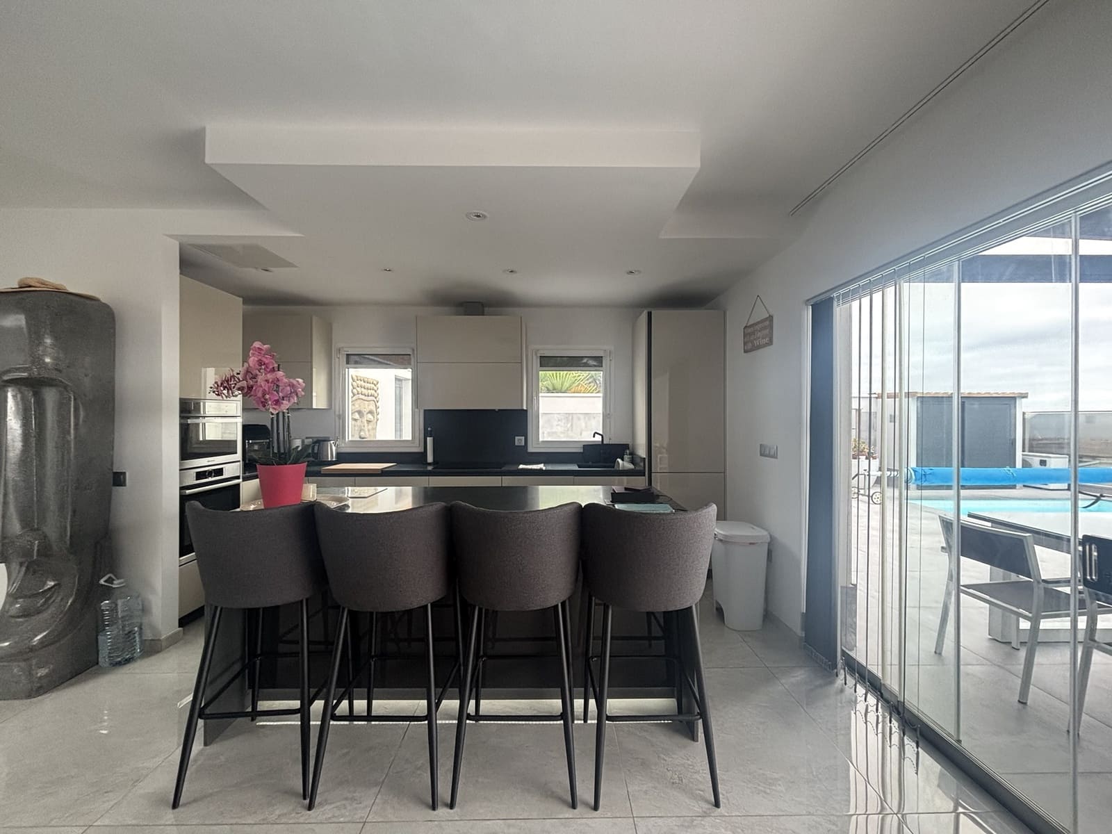 4 slaapkamer Villa te koop in Caleta de Fuste met zwembad - € 575.000 (Ref: 9571878)