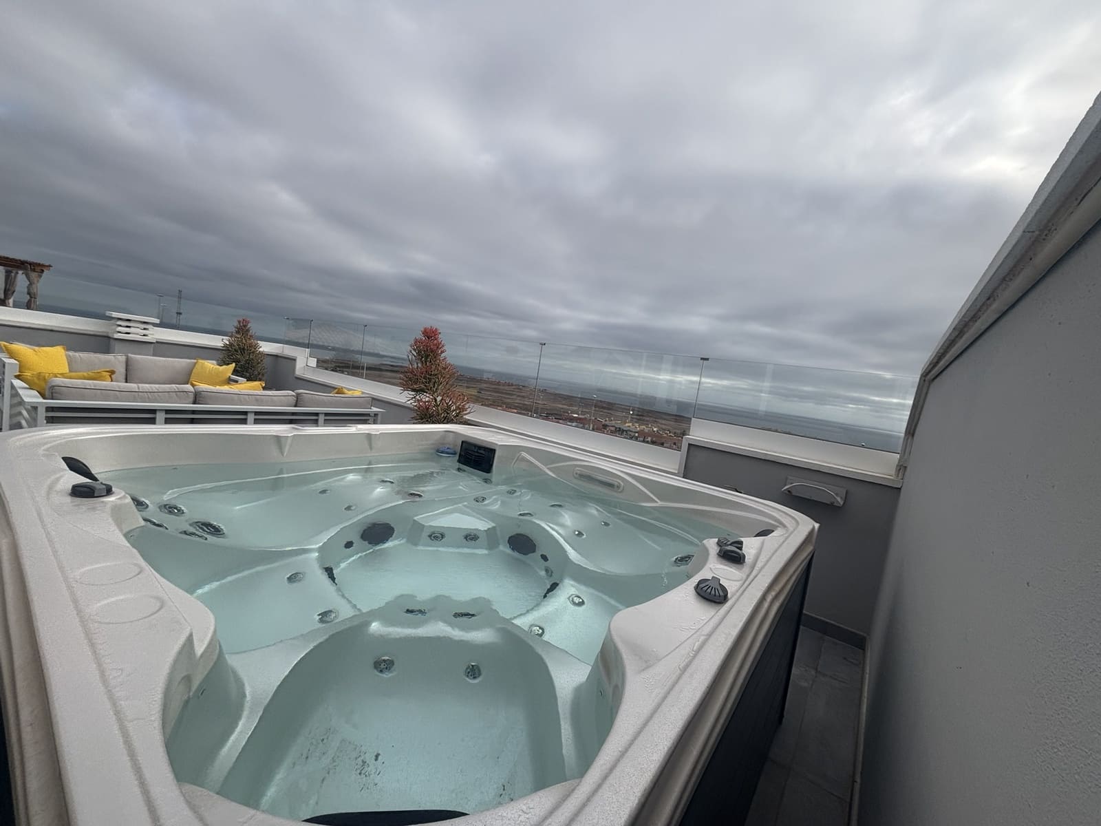 4 slaapkamer Villa te koop in Caleta de Fuste met zwembad - € 575.000 (Ref: 9571878)