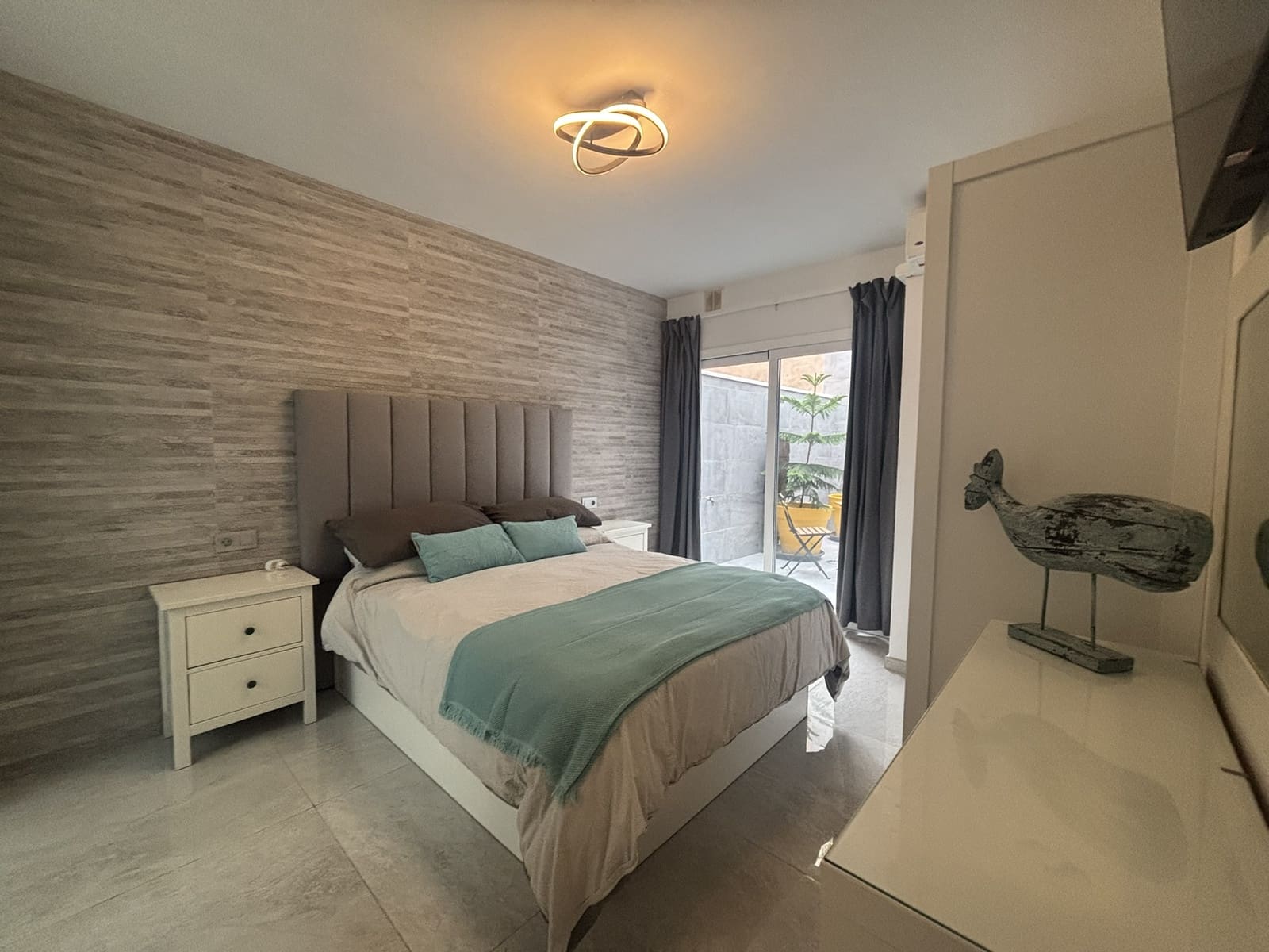 4 slaapkamer Villa te koop in Caleta de Fuste met zwembad - € 575.000 (Ref: 9571878)