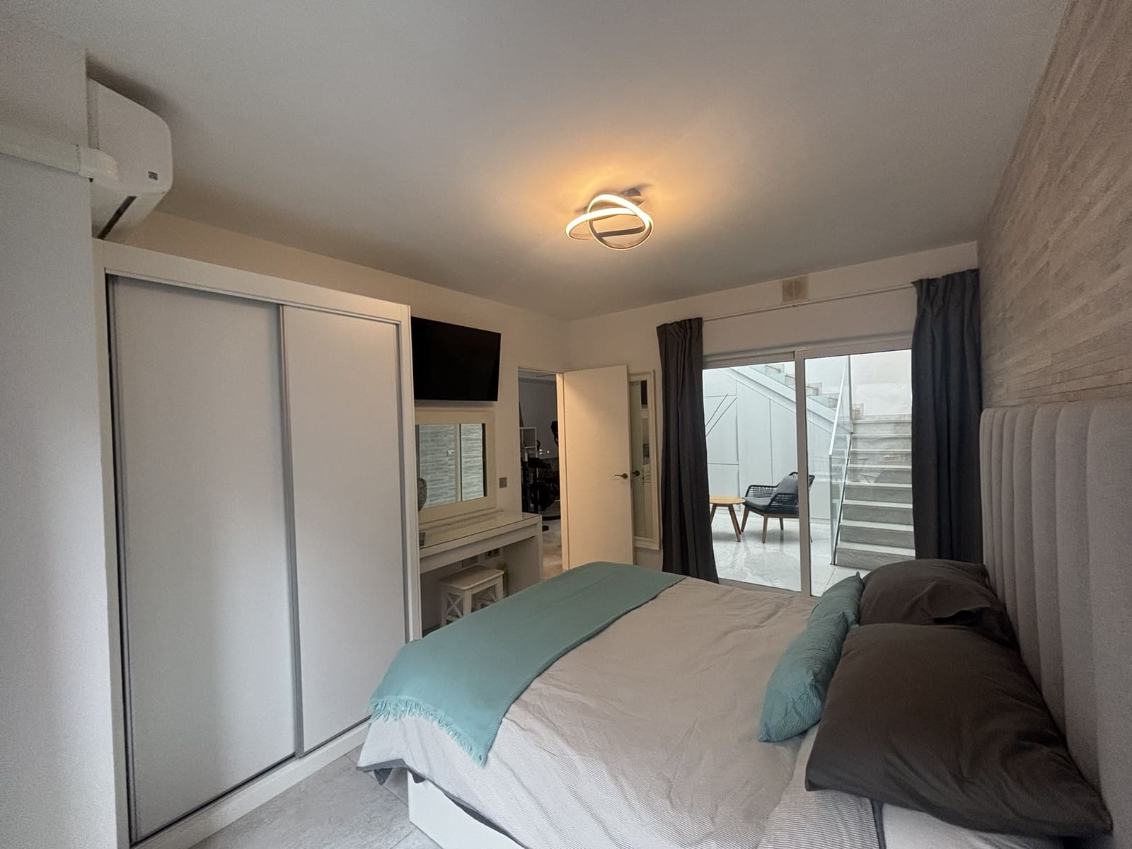 4 slaapkamer Villa te koop in Caleta de Fuste met zwembad - € 575.000 (Ref: 9571878)