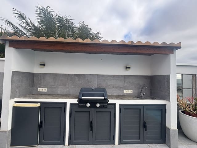 4 slaapkamer Villa te koop in Caleta de Fuste, Antigua met zwembad - € 575.000 (Ref: 9571878)