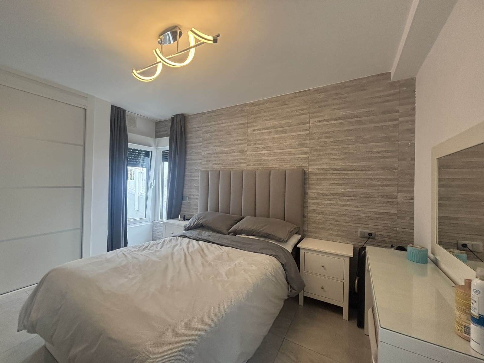 4 slaapkamer Villa te koop in Caleta de Fuste met zwembad - € 575.000 (Ref: 9571878)