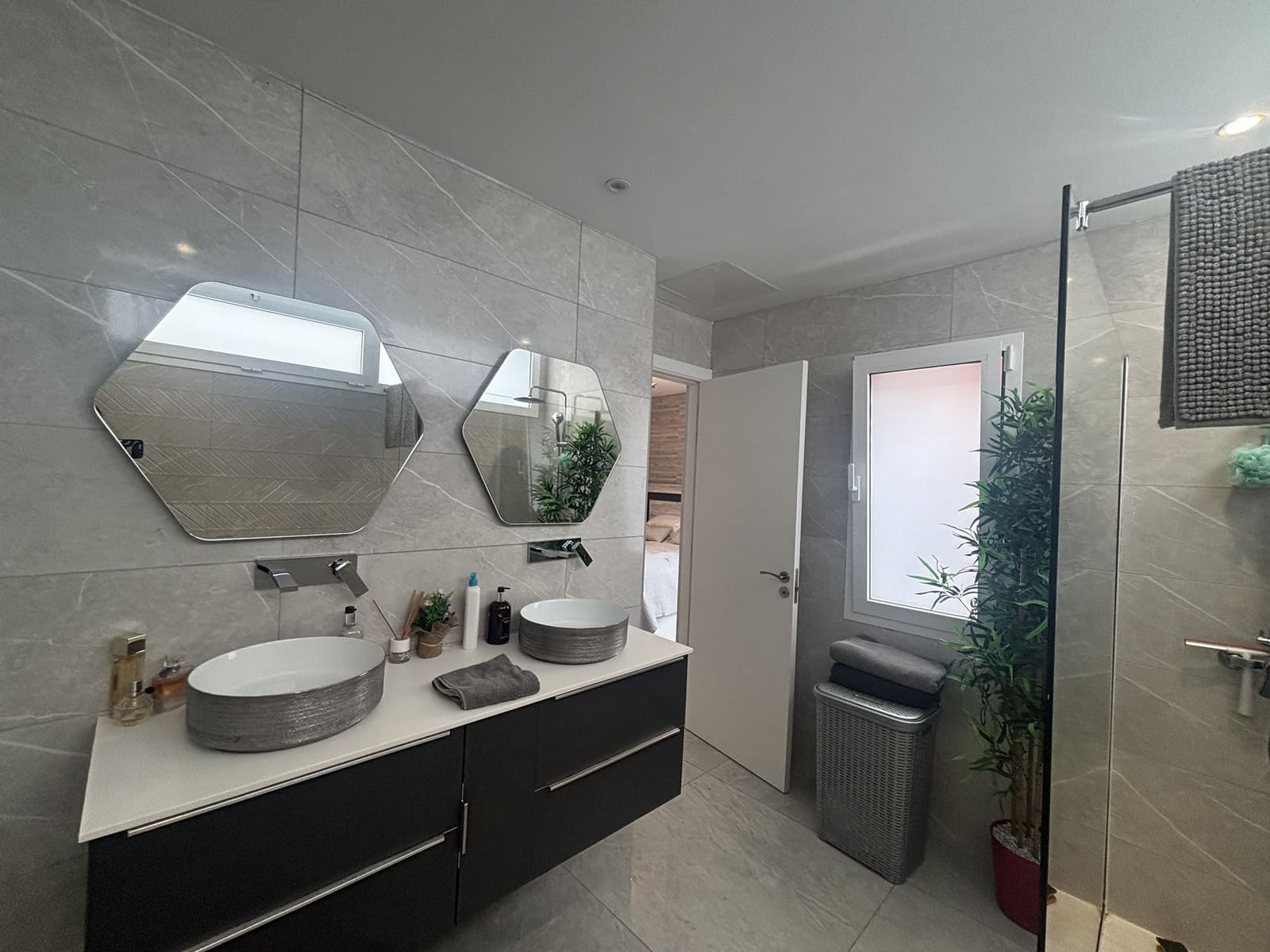 4 slaapkamer Villa te koop in Caleta de Fuste met zwembad - € 575.000 (Ref: 9571878)