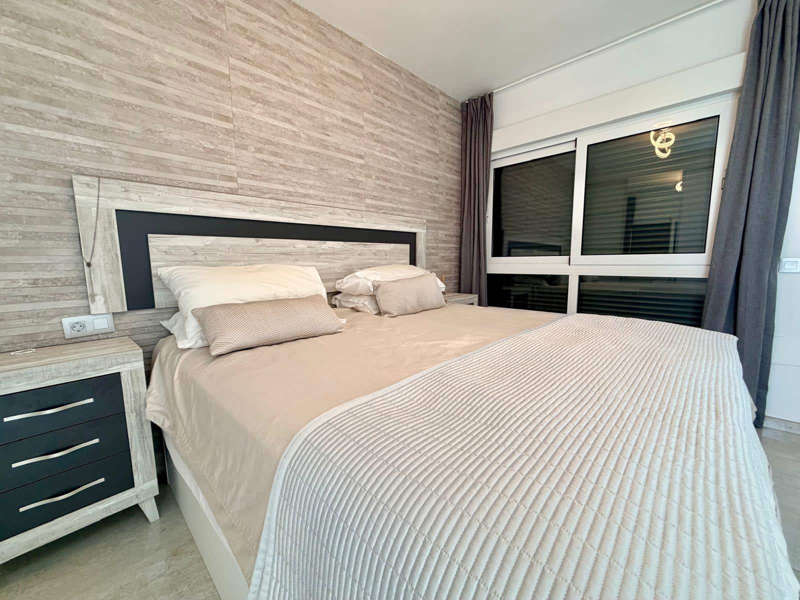 Chalet de 4 habitaciones en Caleta de Fuste en venta con piscina - 575.000 € (Ref: 9571878)