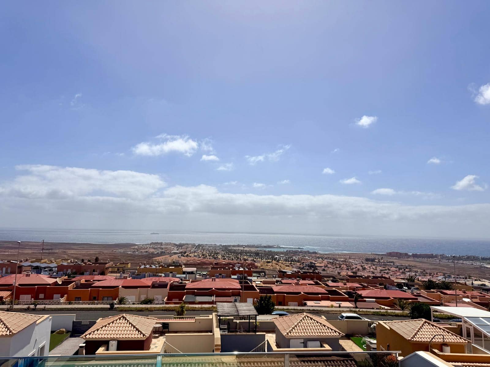 Chalet de 4 habitaciones en Caleta de Fuste en venta con piscina - 575.000 € (Ref: 9571878)