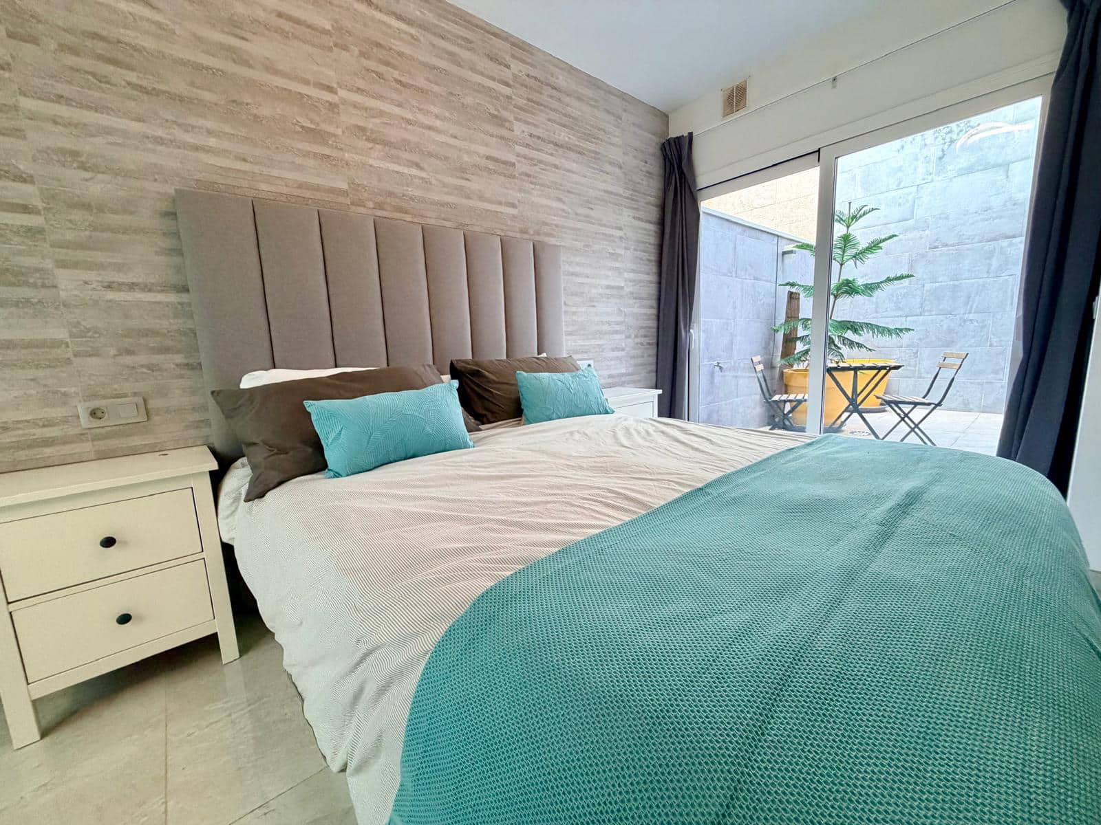 Chalet de 4 habitaciones en Caleta de Fuste en venta con piscina - 575.000 € (Ref: 9571878)