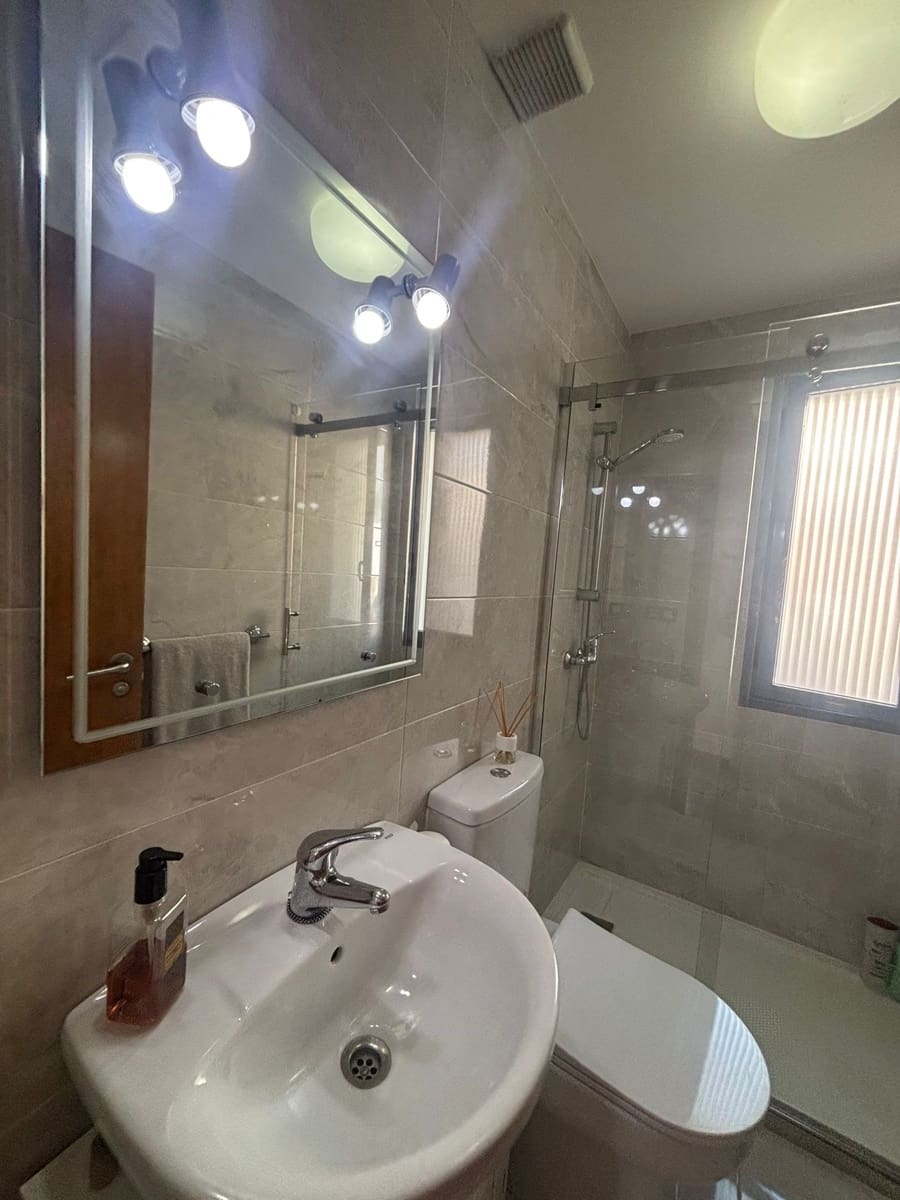 3 soveværelse Byhus til salg i Caleta de Fuste med swimmingpool garage - € 279.000 (Ref: 9572283)