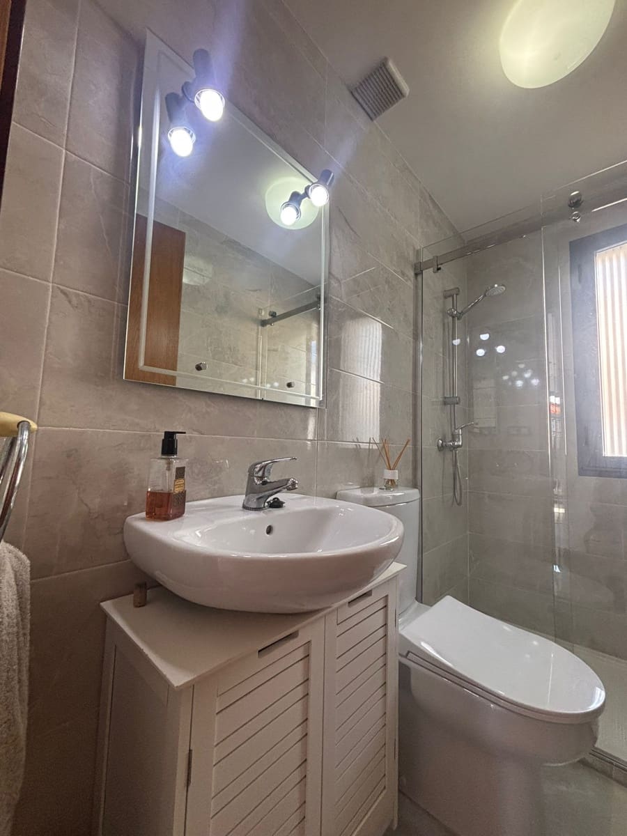 3 soveværelse Byhus til salg i Caleta de Fuste med swimmingpool garage - € 279.000 (Ref: 9572283)