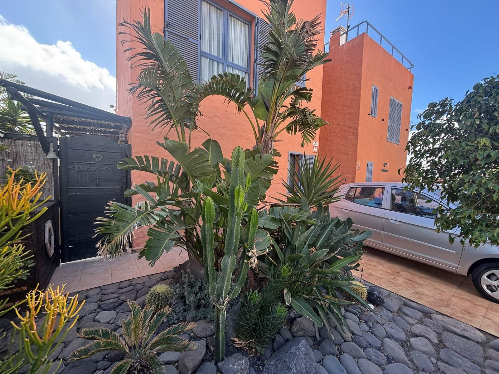 3 soveværelse Byhus til salg i Caleta de Fuste med swimmingpool garage - € 279.000 (Ref: 9572283)