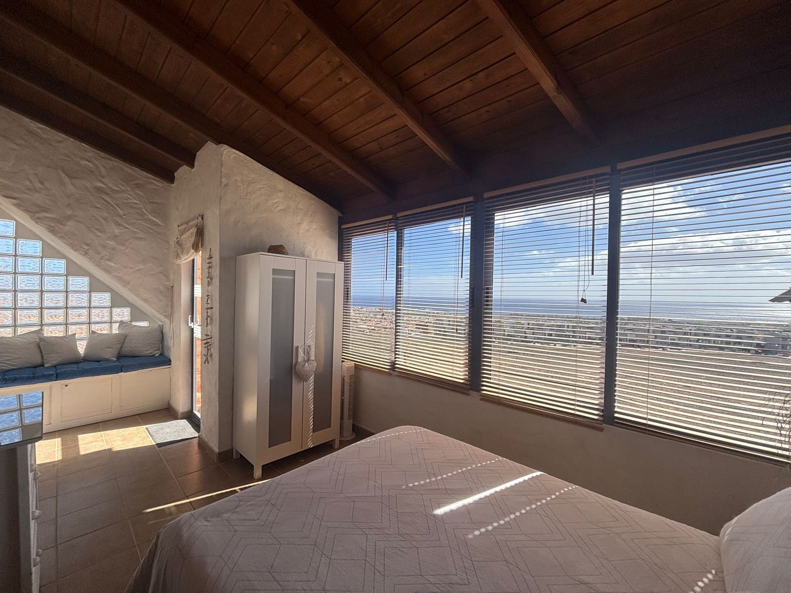 3 soveværelse Byhus til salg i Caleta de Fuste med swimmingpool garage - € 279.000 (Ref: 9572283)