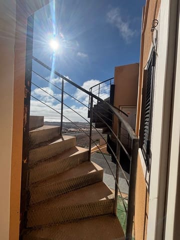 2 slaapkamer Huis te koop in Caleta de Fuste, Antigua met zwembad - € 180.000 (Ref: 9598072)