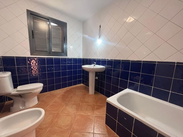 2 slaapkamer Huis te koop in Caleta de Fuste, Antigua met zwembad - € 180.000 (Ref: 9598072)