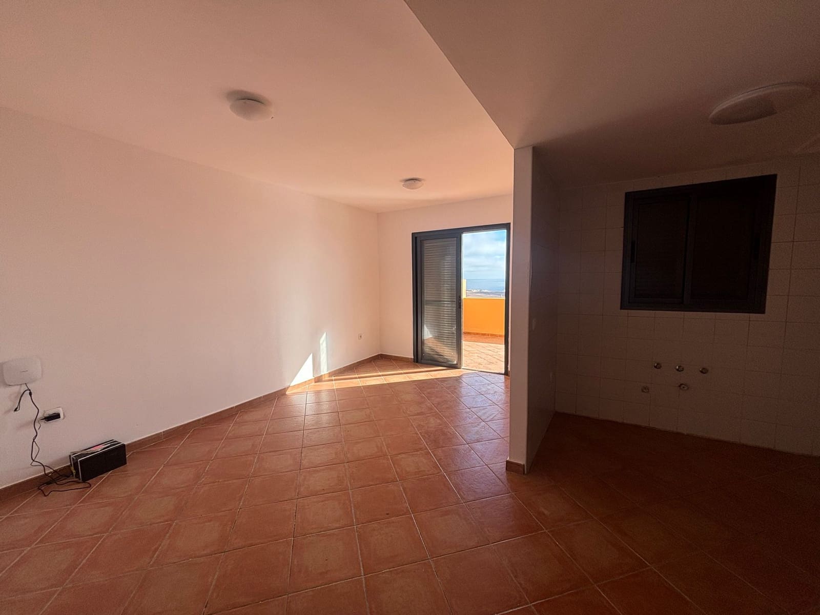 2 bedroom Townhouse for sale in Caleta de Fuste with pool - € 180,000 (Ref: 9598072)