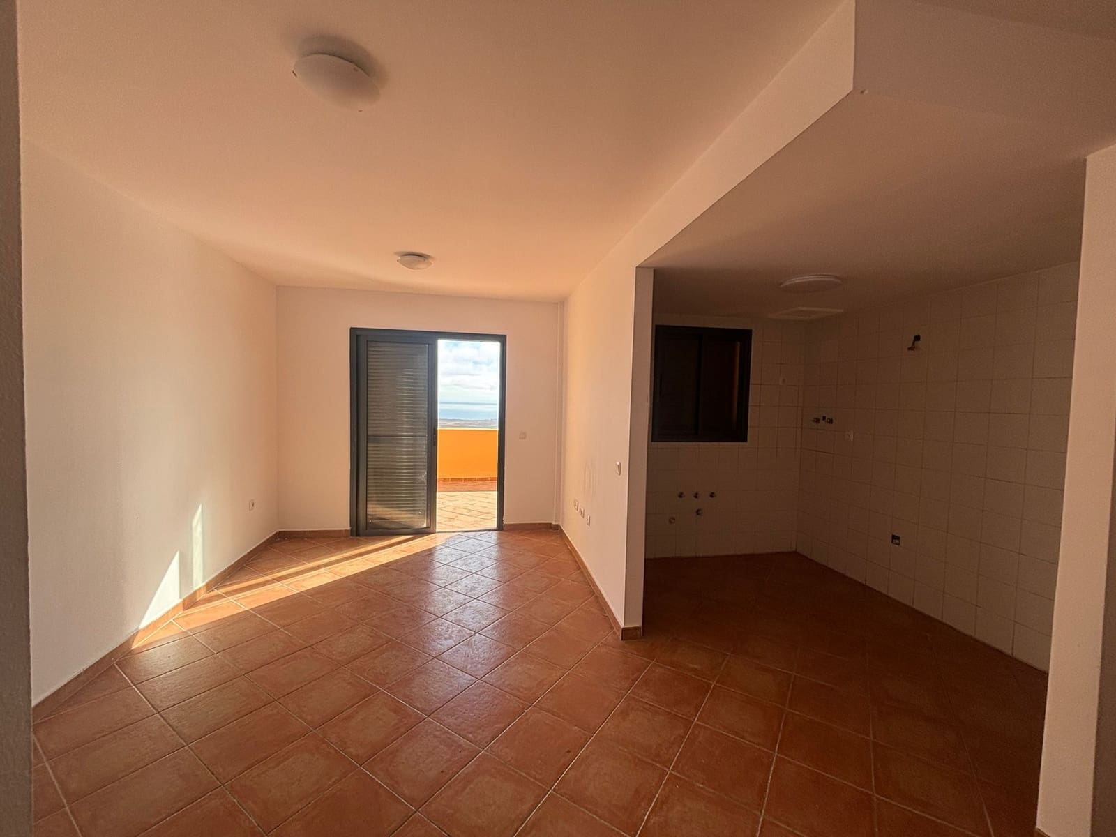 2 bedroom Townhouse for sale in Caleta de Fuste with pool - € 180,000 (Ref: 9598072)