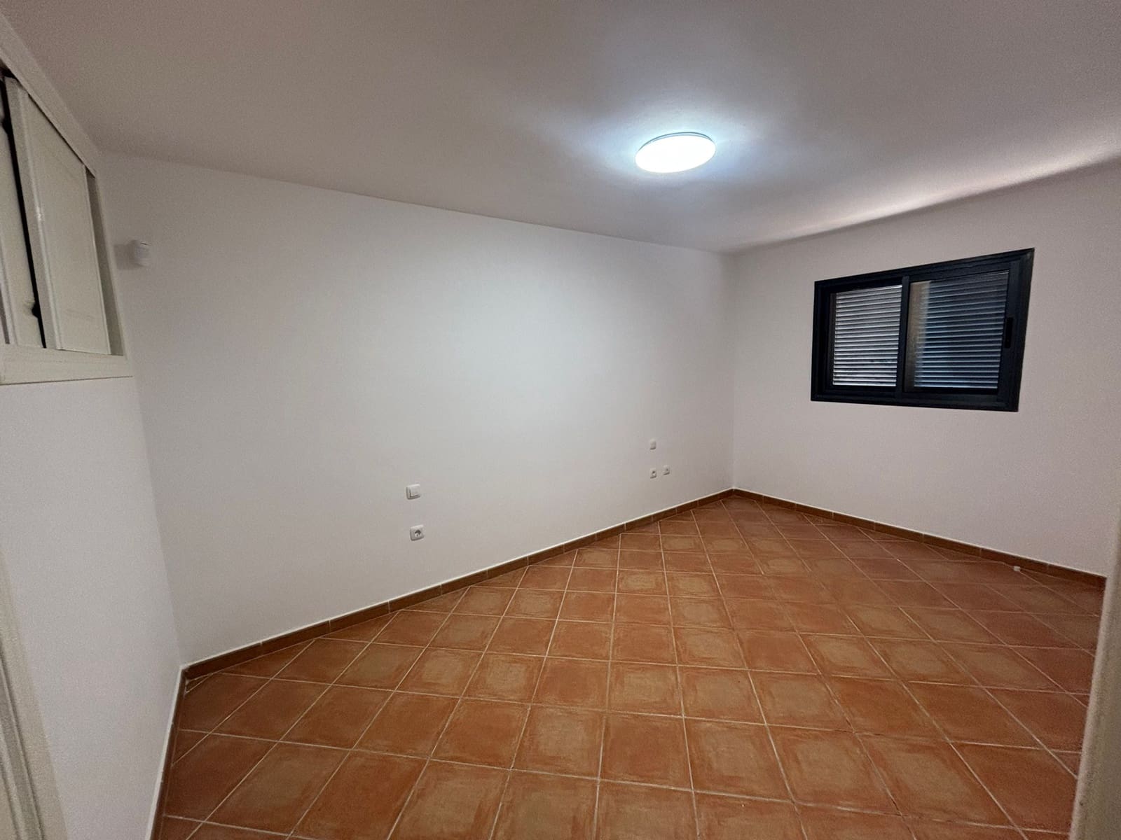 2 bedroom Townhouse for sale in Caleta de Fuste with pool - € 180,000 (Ref: 9598072)