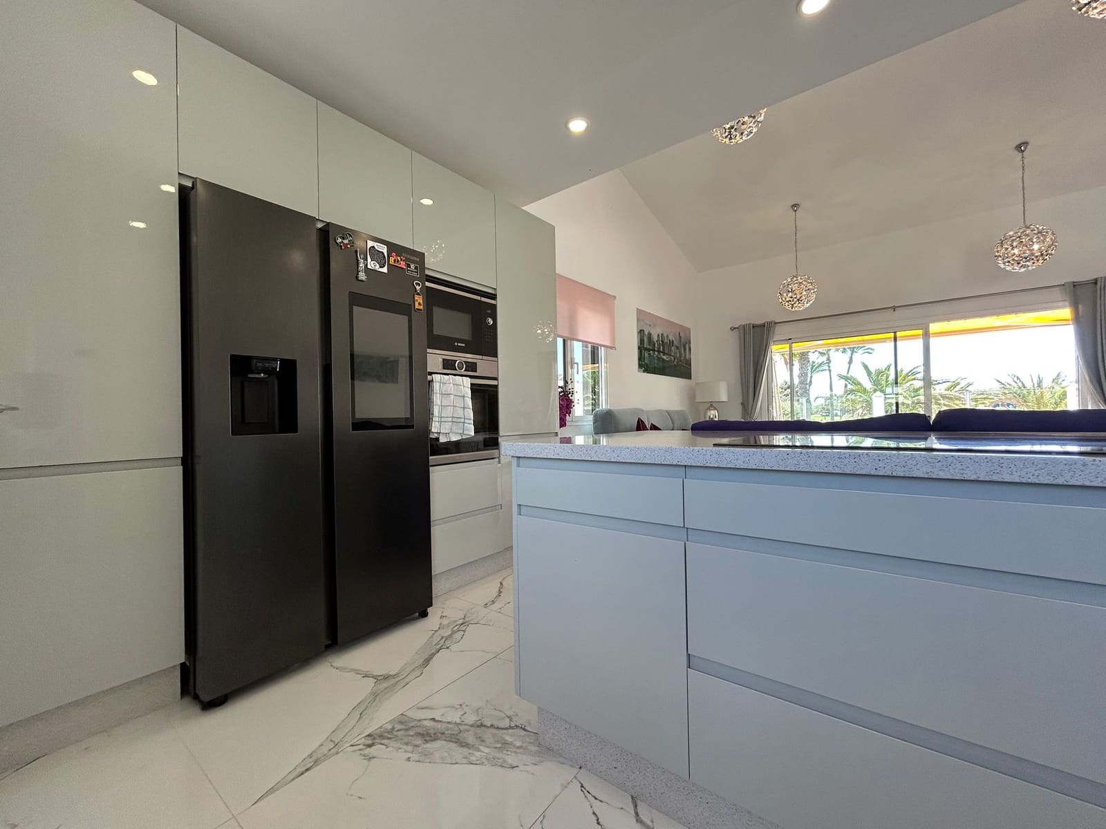 3 bedroom Villa for sale in Caleta de Fuste with pool - € 590,000 (Ref: 9628352)