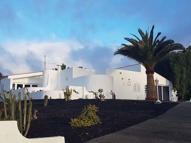 3 camera da letto Villa in vendita in Parque Holandés, La Oliva con garage - 625.000 € (Rif: 9638037)