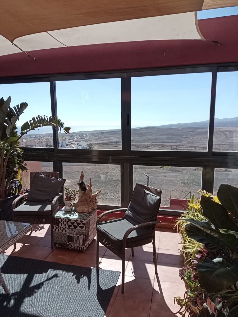 3 chambre Maison de Ville à vendre à Caleta de Fuste avec piscine garage - 279 000 € (Ref: 9642859)