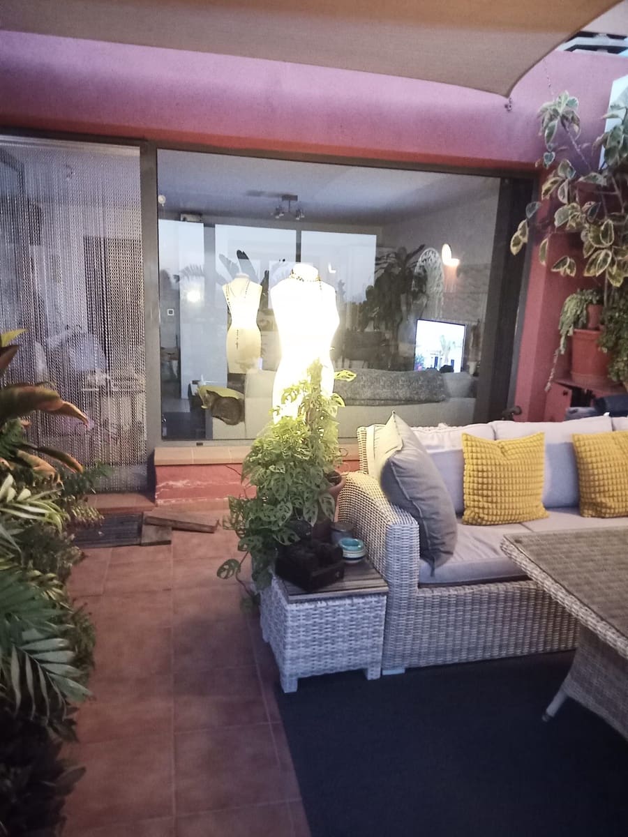 3 chambre Maison de Ville à vendre à Caleta de Fuste avec piscine garage - 279 000 € (Ref: 9642859)