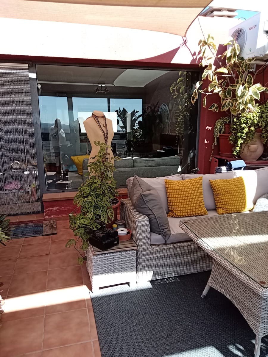 3 chambre Maison de Ville à vendre à Caleta de Fuste avec piscine garage - 279 000 € (Ref: 9642859)