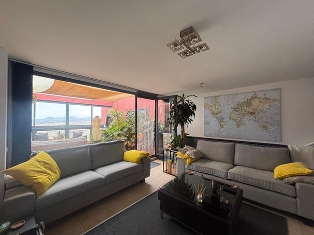 3 slaapkamer Huis te koop in Caleta de Fuste, Antigua met zwembad garage - € 279.000 (Ref: 9642859)