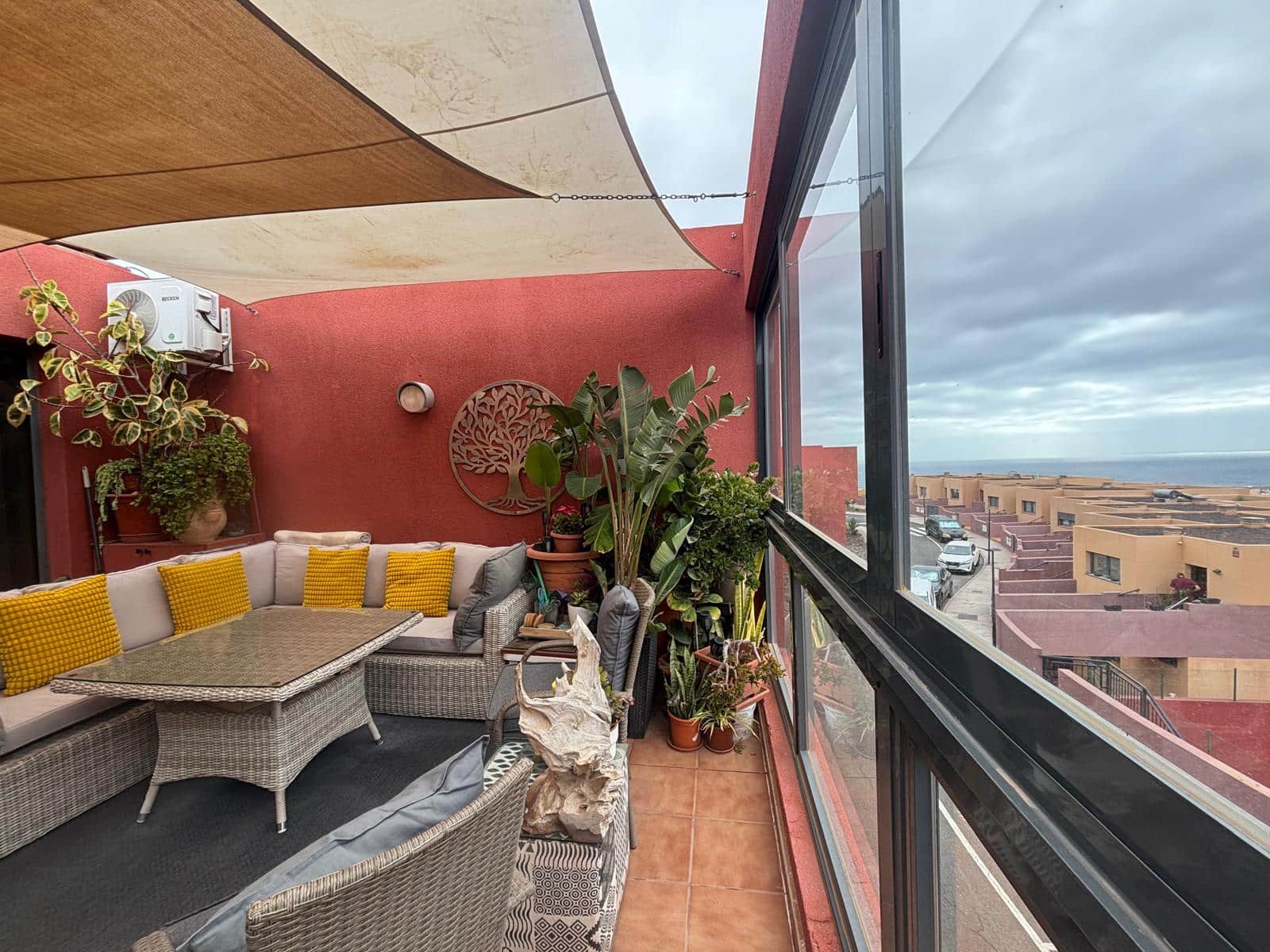 3 chambre Maison de Ville à vendre à Caleta de Fuste avec piscine garage - 279 000 € (Ref: 9642859)