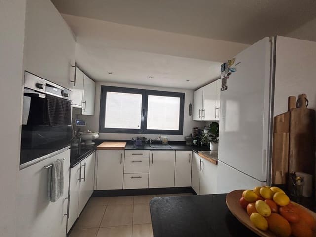 3 slaapkamer Huis te koop in Caleta de Fuste, Antigua met zwembad garage - € 279.000 (Ref: 9642859)