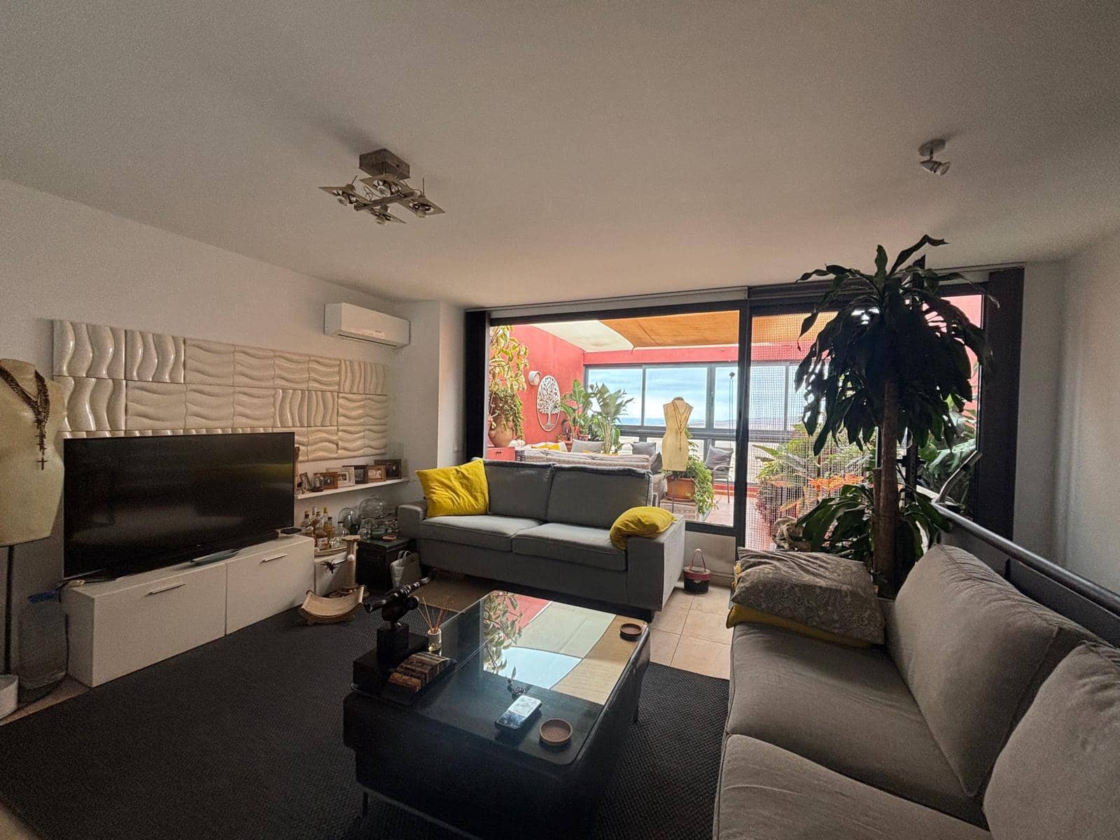 3 chambre Maison de Ville à vendre à Caleta de Fuste avec piscine garage - 279 000 € (Ref: 9642859)