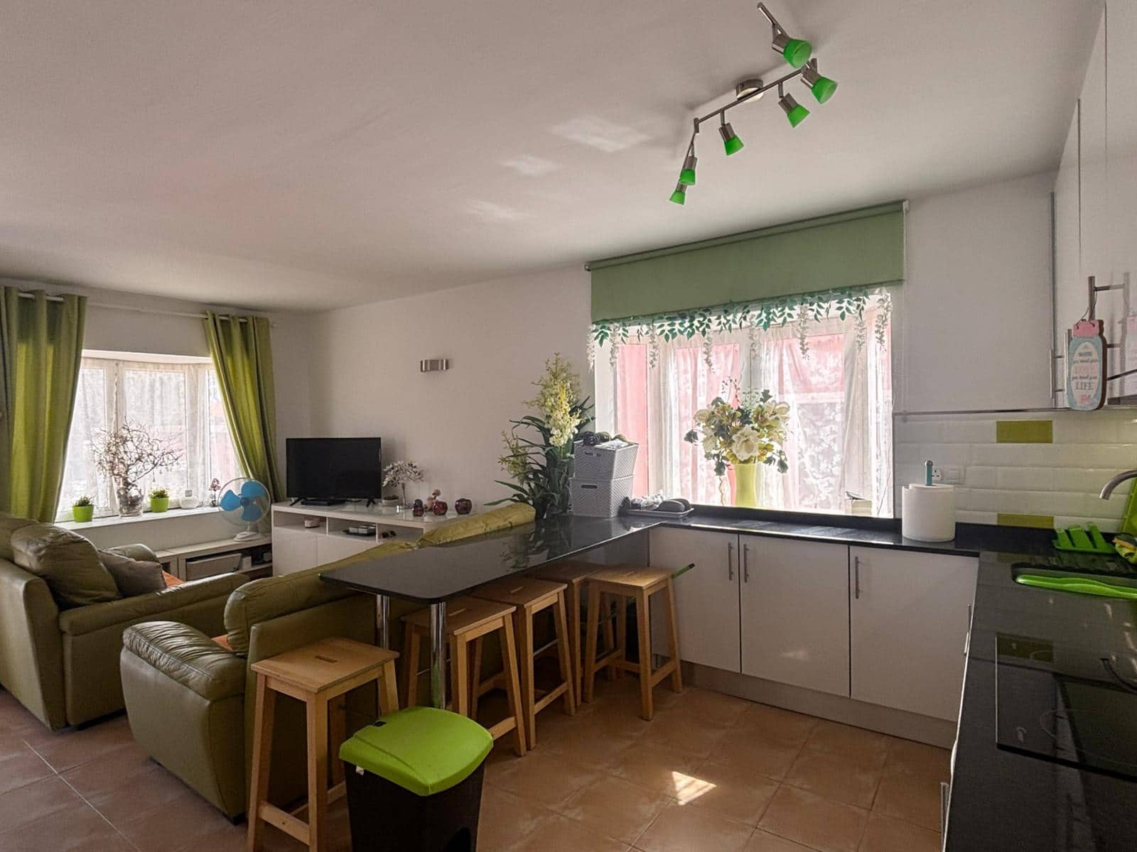 3 sovrum Lägenhet till salu i Costa de Antigua med pool - 195 000 € (Ref: 9669298)