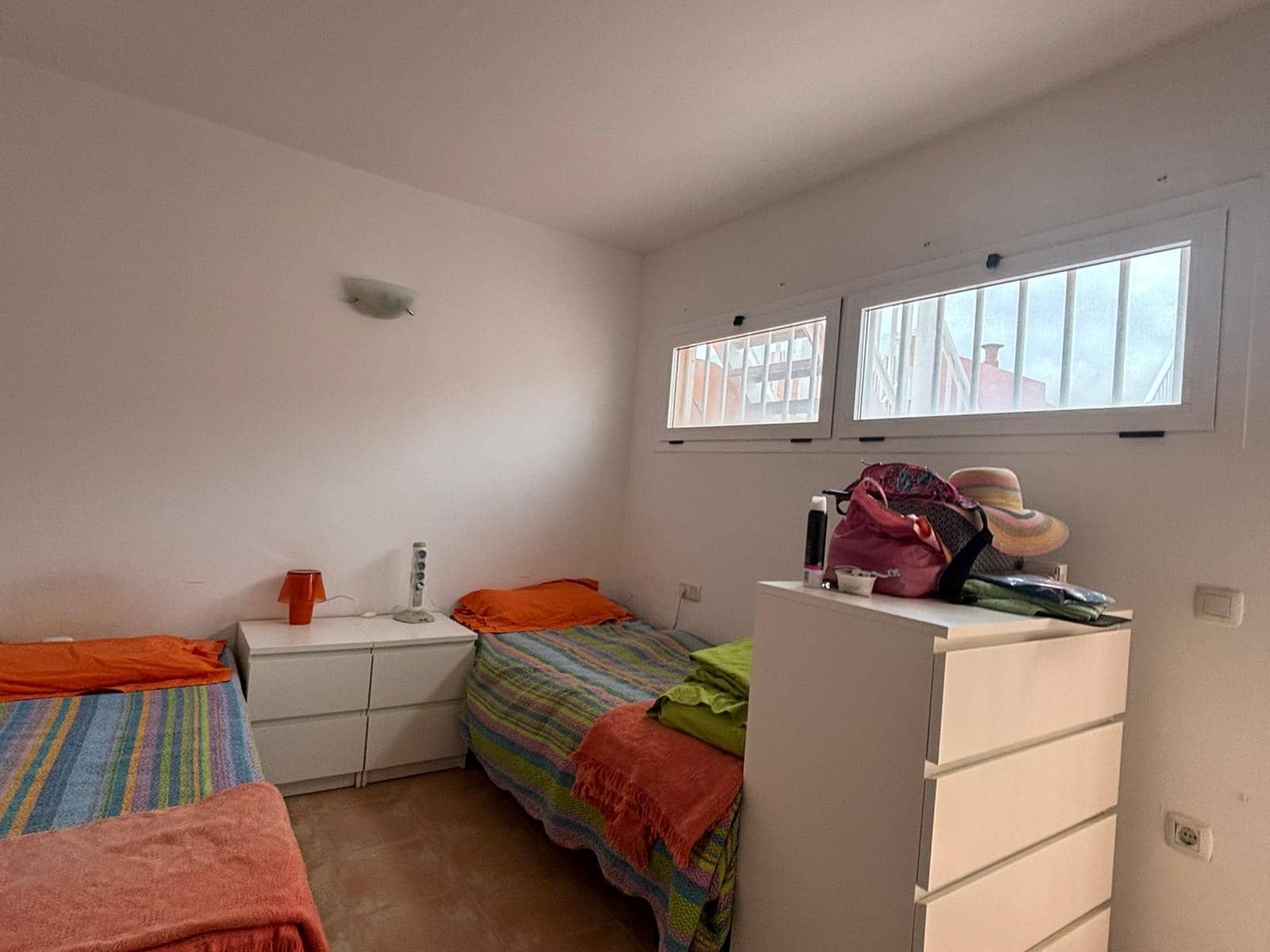 3 sovrum Lägenhet till salu i Costa de Antigua med pool - 195 000 € (Ref: 9669298)