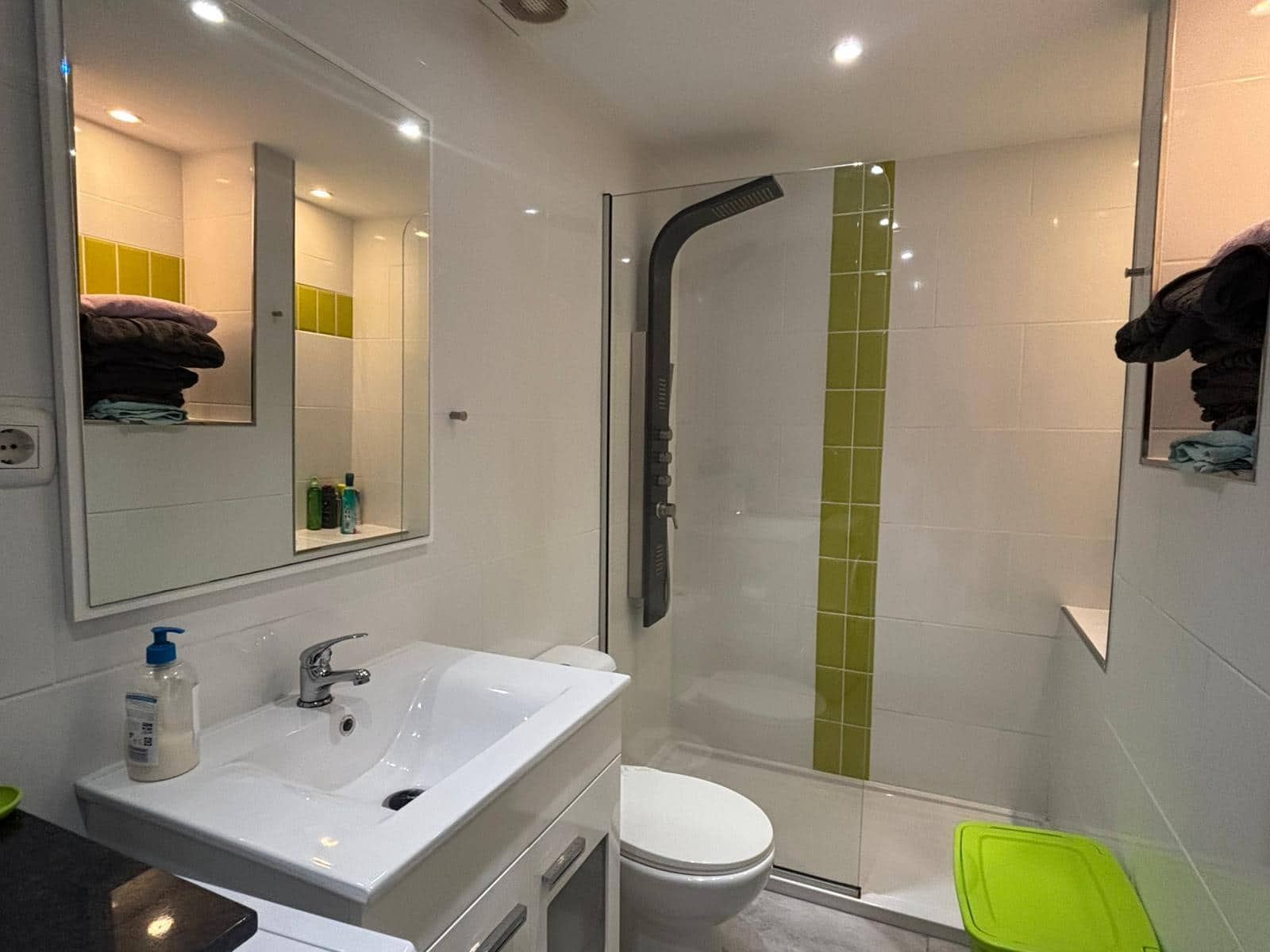 3 sovrum Lägenhet till salu i Costa de Antigua med pool - 195 000 € (Ref: 9669298)