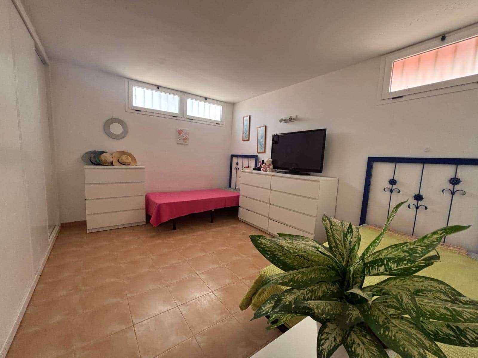 3 sovrum Lägenhet till salu i Costa de Antigua med pool - 195 000 € (Ref: 9669298)