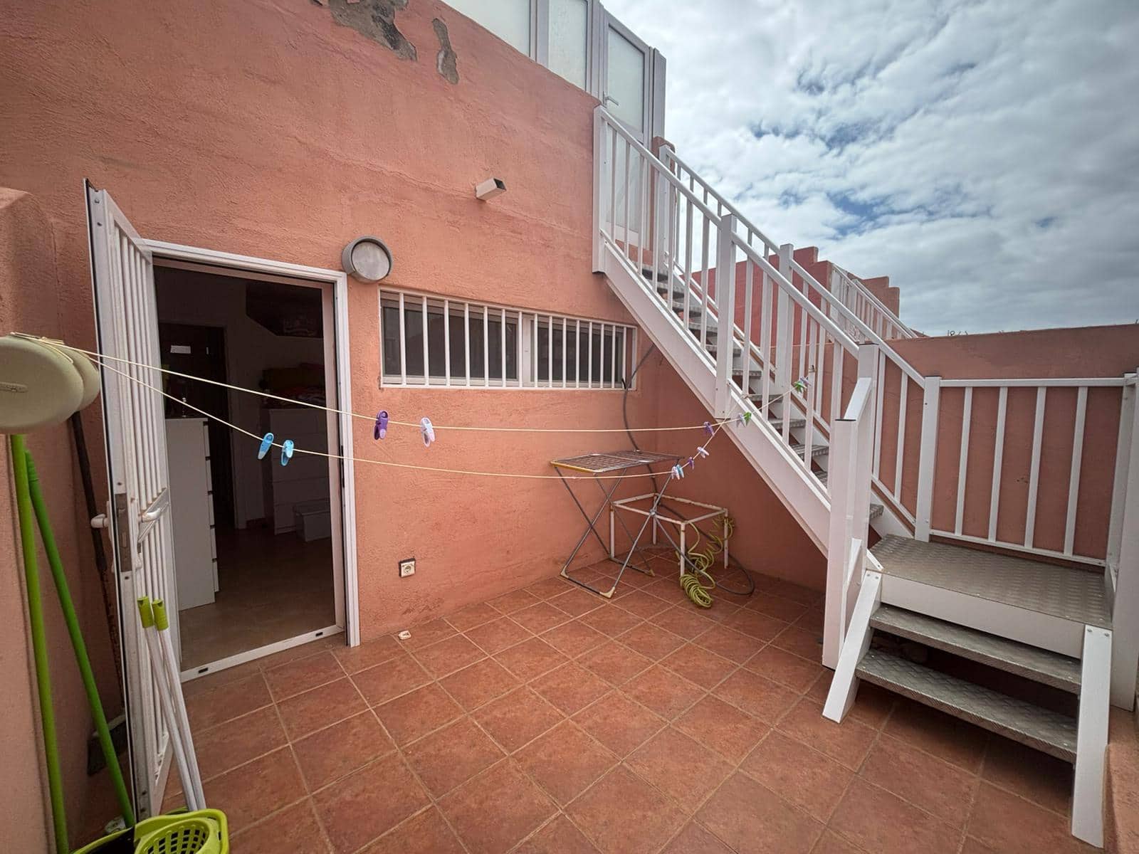 3 sovrum Lägenhet till salu i Costa de Antigua med pool - 195 000 € (Ref: 9669298)