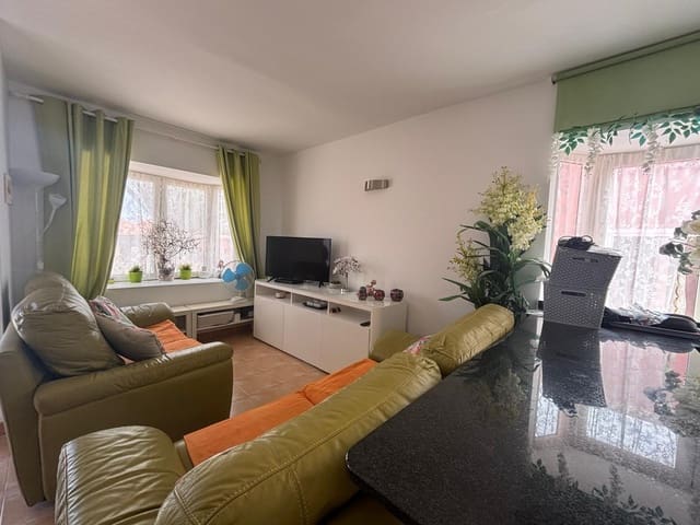 3 soverom Leilighet til salgs i Costa de Antigua, Antigua med svømmebasseng - € 195 000 (Ref: 9669298)