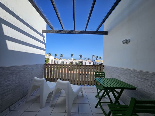 1 quarto Bungalow para venda em Caleta de Fuste, Antigua com piscina - 189 000 € (Ref: 9685274)