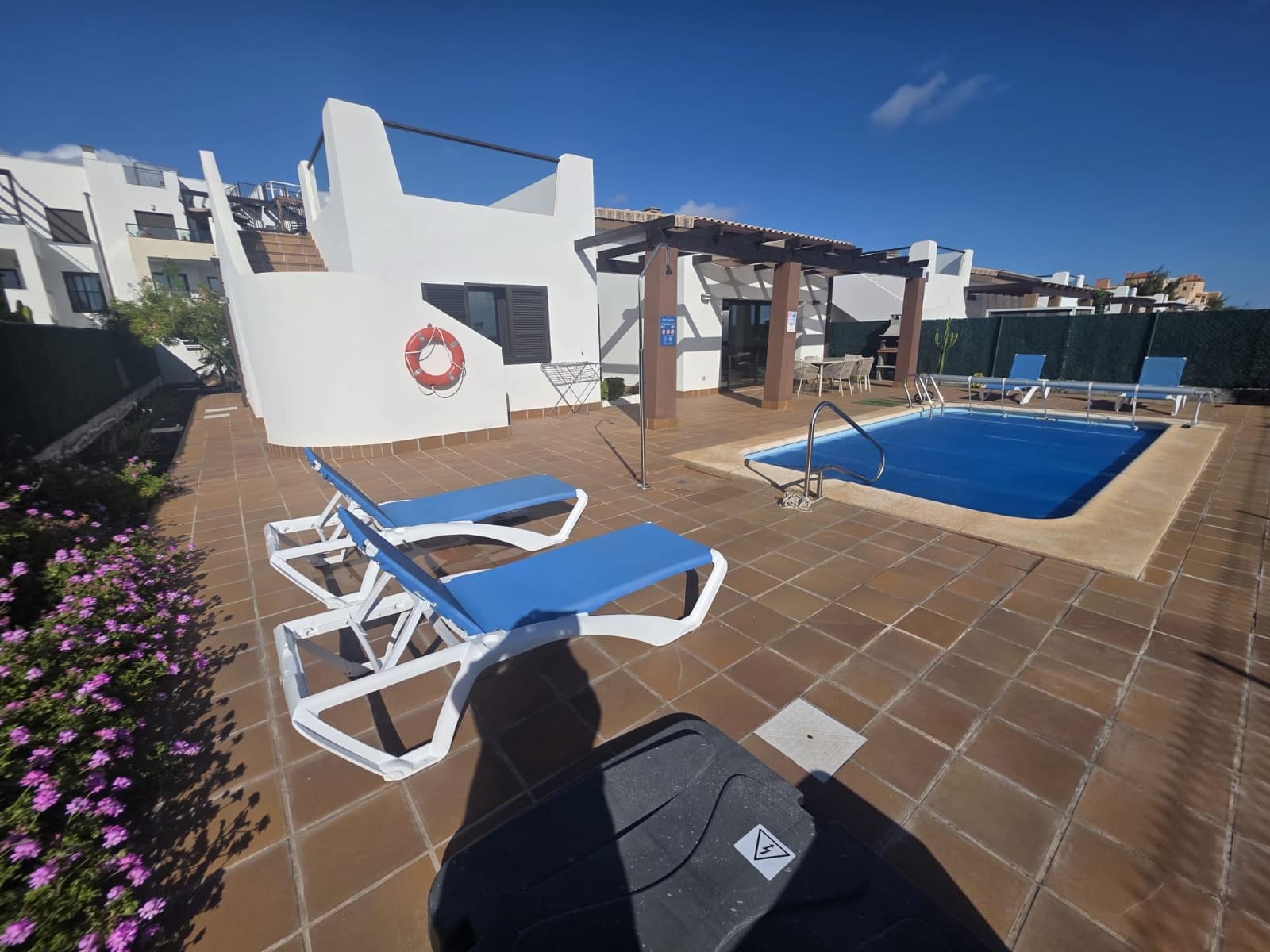 2 Zimmer Villa zu verkaufen in Caleta de Fuste mit Pool - 535.000 € (Ref: 9715319)