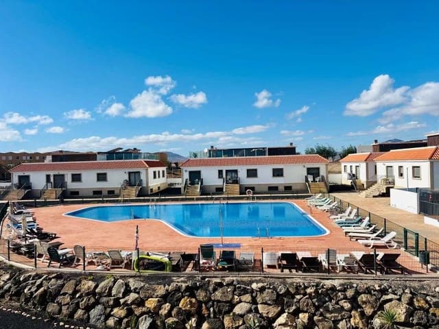 4 makuuhuone Huoneisto myytävänä paikassa Costa de Antigua, Antigua mukana uima-altaan 
autotalli - 259 000 € (Ref: 9720518)